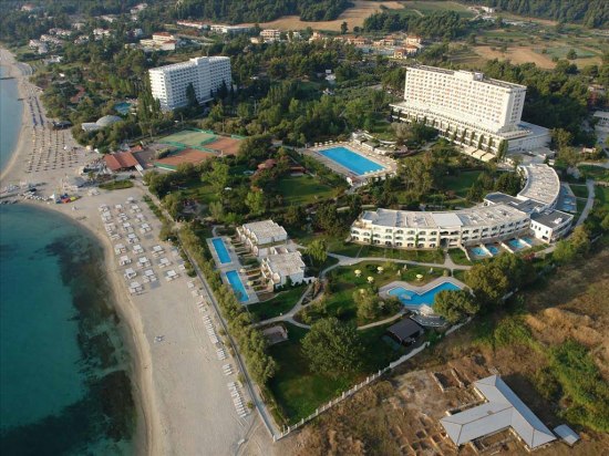   - ,  Athos Palace Hotel -    -   . 
      ,     
     .   
  ,   All Inclusive.   
 - .